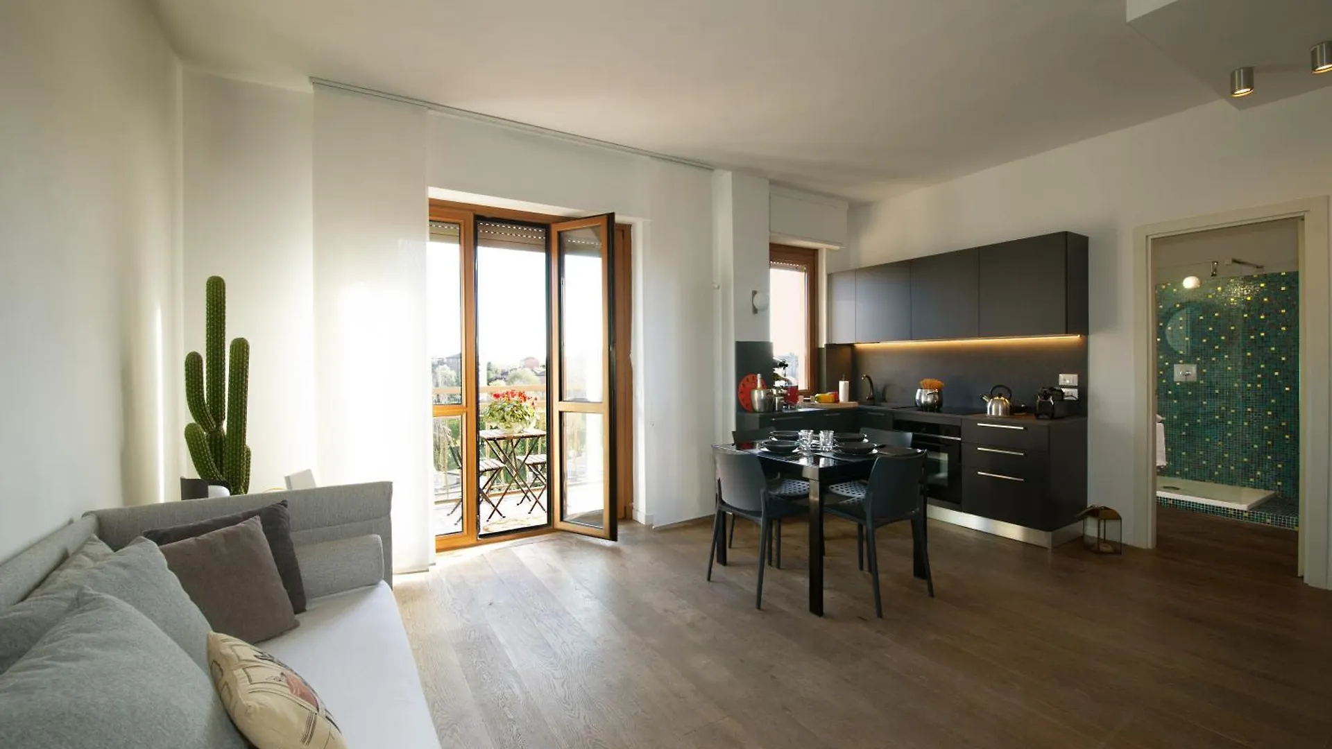 La Terrazza Vista Duomo, Piscina E Campi Da Tennis Milánó Olaszország