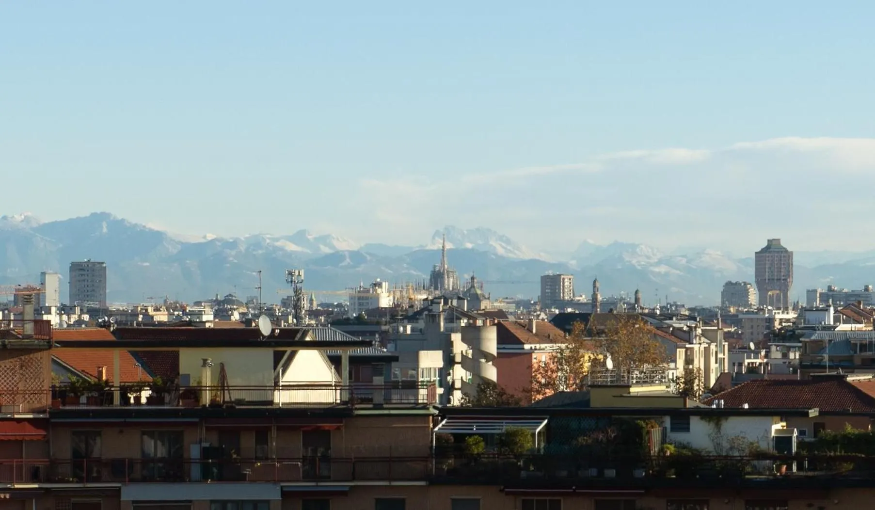 Apartman La Terrazza Vista Duomo, Piscina E Campi Da Tennis Milánó Olaszország