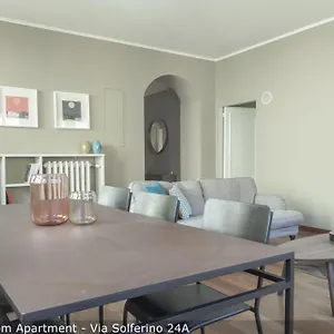 Appartement Brera In San Marco, Milan
